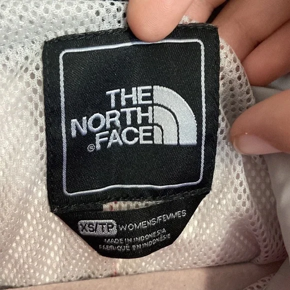 THE North Face Hot Pink Windbreaker size XS Women’s - Picture 2 of 6